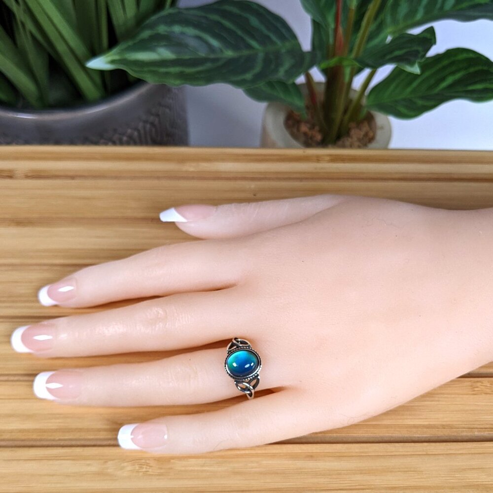 925 Sterling Silver Mood Ring Celtic Knot Vintage Inspired Size 6 NEW - Picture 6 of 11